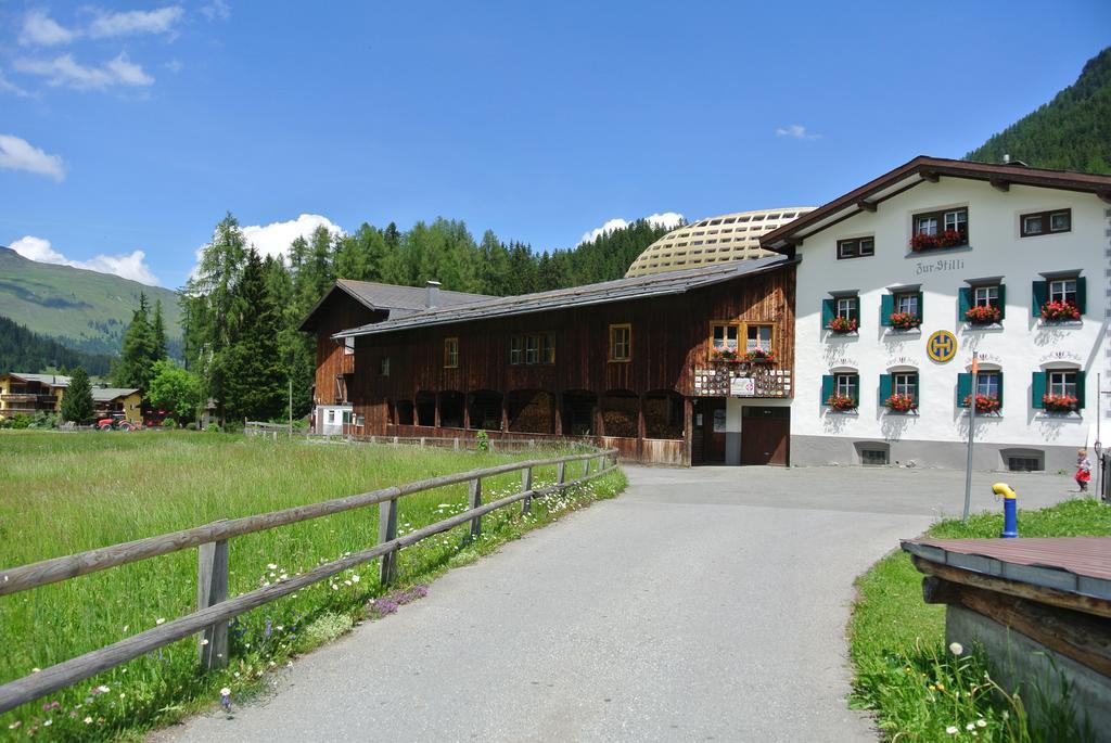 Pension Hof Zur Stilli Apartment Davos Exterior foto